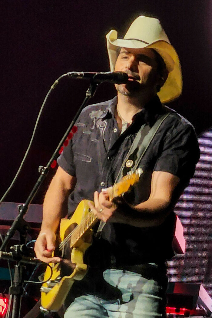 Brad Paisley: Bio And Career Highlights