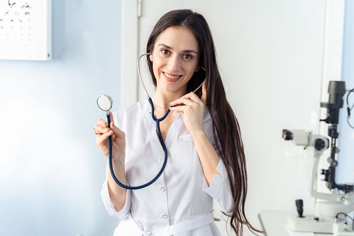 70 Dumb Things Professionals Said Or Did That Made Clients Lose Trust In Them Instantly