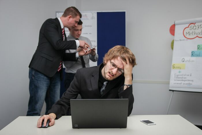 70 Dumb Things Professionals Said Or Did That Made Clients Lose Trust In Them Instantly