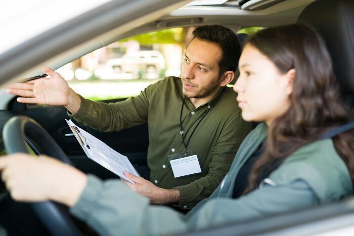 70 Dumb Things Professionals Said Or Did That Made Clients Lose Trust In Them Instantly