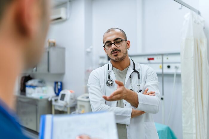 70 Dumb Things Professionals Said Or Did That Made Clients Lose Trust In Them Instantly