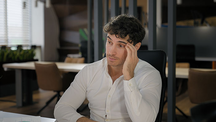 Woman Calls Her Longtime Teammate Her “Work Husband” In Public, Gets Mad As He Corrects Her Wording