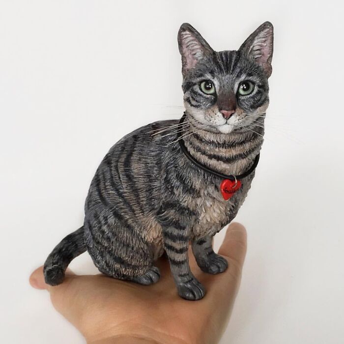 22 New Hyperrealistic Sculptures Of Pets Entirely Handmade By This Artist