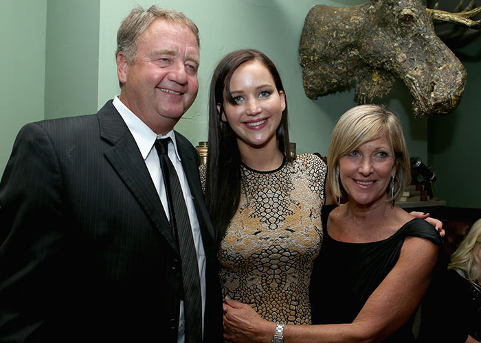 Jennifer Lawrence Reveals Her Mom’s Brutal Comment At ‘The Hunger Games’ Premiere That She Still Thinks About Jennifer Lawrence Reveals Her Mom’s Brutal Comment At ‘The Hunger Games’ Premiere That She Still Thinks About