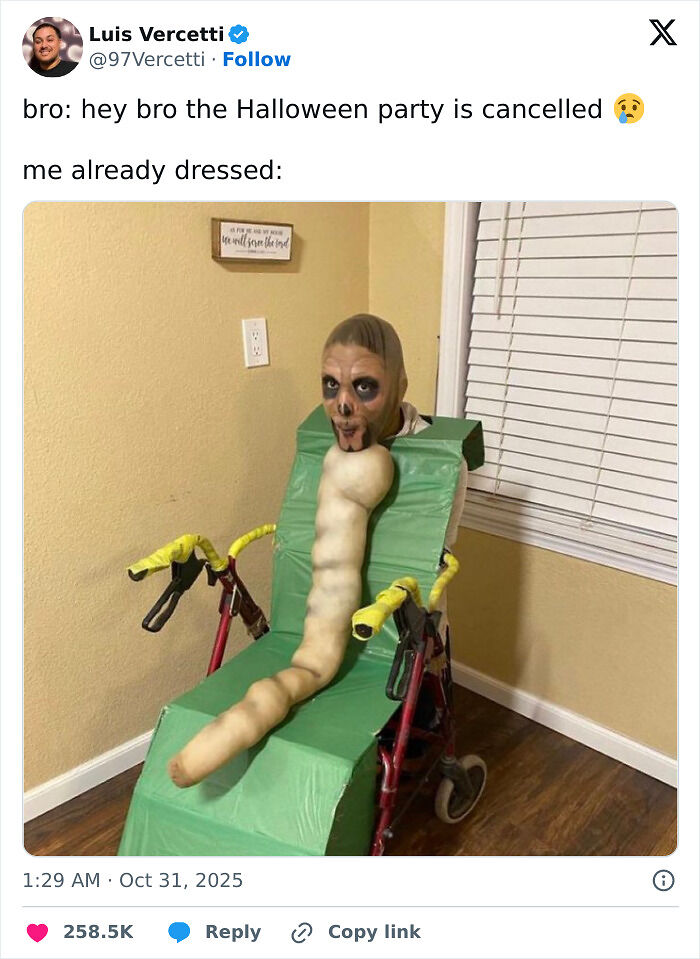 58 Halloween Posts That Prove Spooky Season Is Also One Of The Funniest