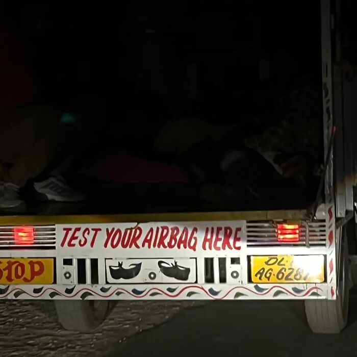 50 Truckers Who Turned Their Vehicles Into Giant Moving Jokes
