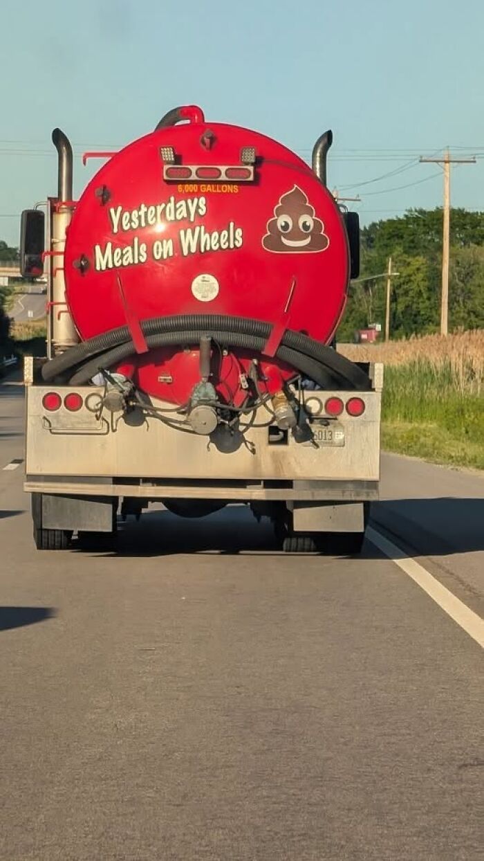 50 Truckers Who Turned Their Vehicles Into Giant Moving Jokes