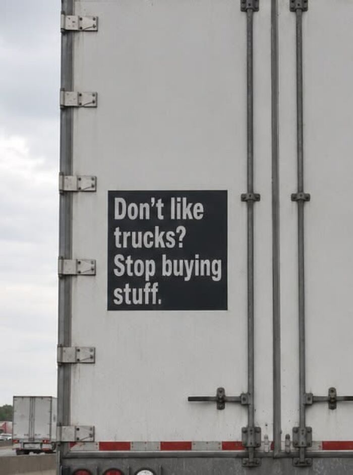 50 Truckers Who Turned Their Vehicles Into Giant Moving Jokes