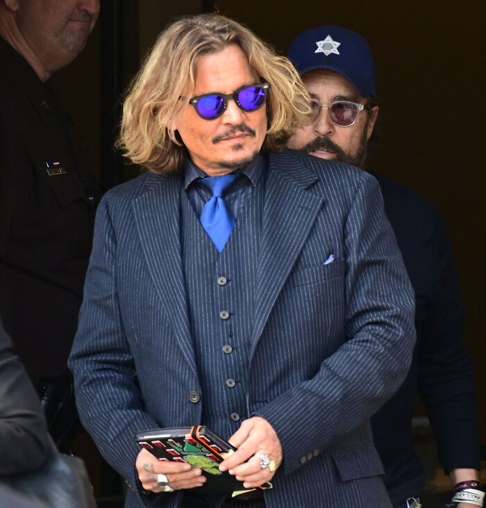 Hollywood Heartthrob Hit With Furious Backlash Over “Disgusting” Joke About Amber Heard Lawsuit