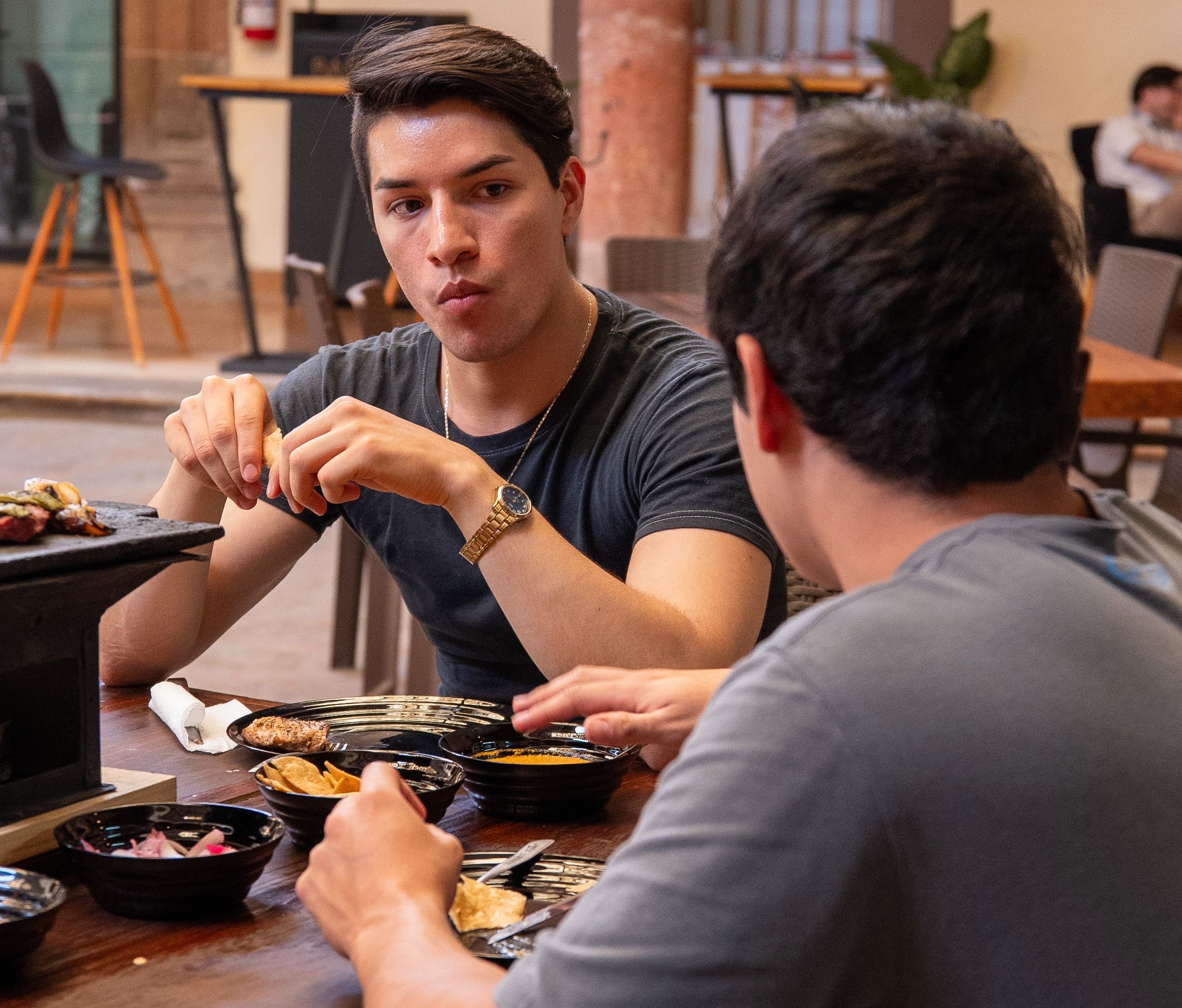Broke Guy Humiliated In Public By Wealthy Buddies, Decides He Needs New Friends As They Call It &ldquo;Banter&rdquo;