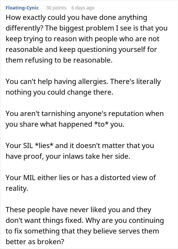 Woman Goes To Her Birthday Dinner Expecting Cake, Gets An Allergy Scare And A Family Ban Instead
