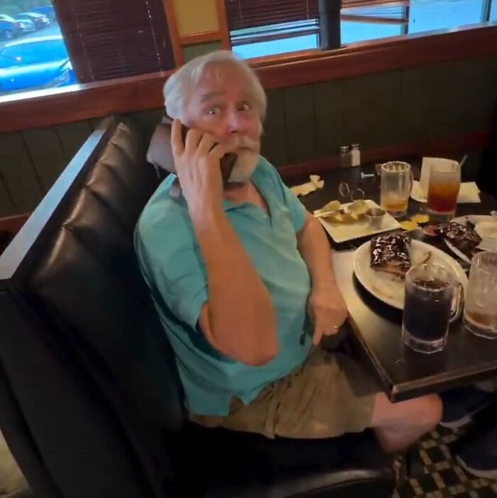 ‘Karen’ Couple Calls Police On Restaurant Manager Over Plate Of Ribs They Refuse To Pay For ‘Karen’ Couple Calls Police On Restaurant Manager Over Plate Of Ribs They Refuse To Pay For