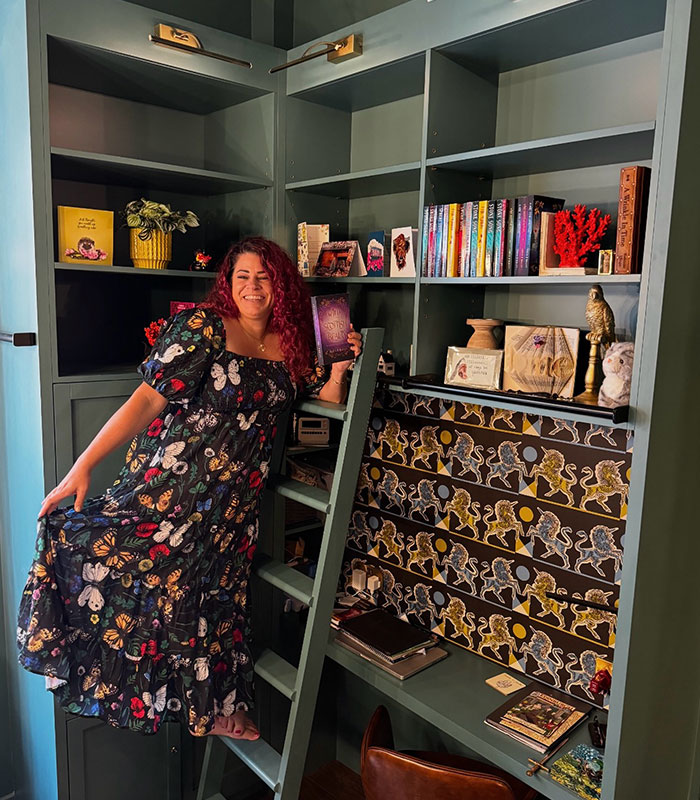 Readers Debate If ‘Spicy’ Scenes Fuel The Romantasy Obsession, As A Bestselling Author Reveals The Real Draw Readers Debate If ‘Spicy’ Scenes Fuel The Romantasy Obsession, As A Bestselling Author Reveals The Real Draw