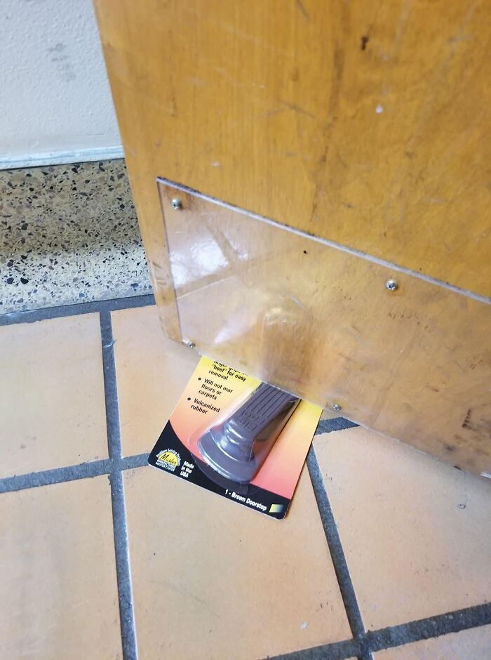 76 Absurd Signs, Products, And Moments That Might Make You Laugh, Groan, And Shake Your Head At Once 76 Absurd Signs, Products, And Moments That Might Make You Laugh, Groan, And Shake Your Head At Once