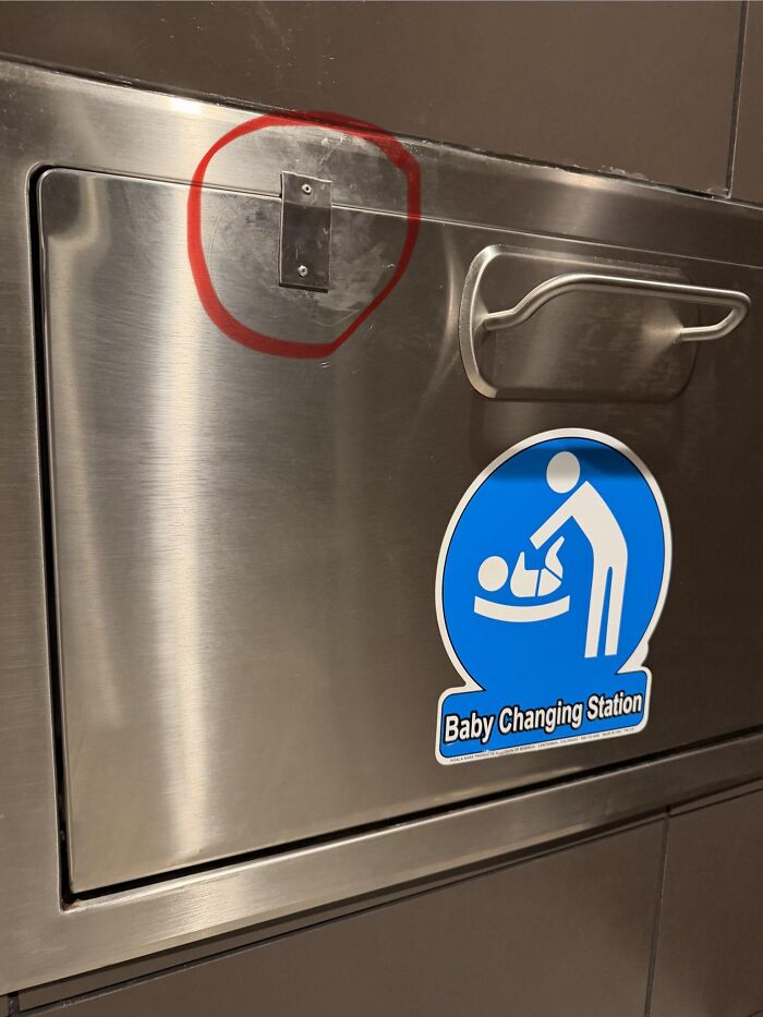 76 Absurd Signs, Products, And Moments That Might Make You Laugh, Groan, And Shake Your Head At Once 76 Absurd Signs, Products, And Moments That Might Make You Laugh, Groan, And Shake Your Head At Once