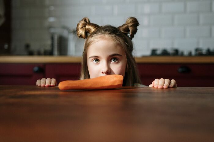 47 Times People Expected Candy While Trick-Or-Treating, But Got Something Very Weird Instead 47 Times People Expected Candy While Trick-Or-Treating, But Got Something Very Weird Instead