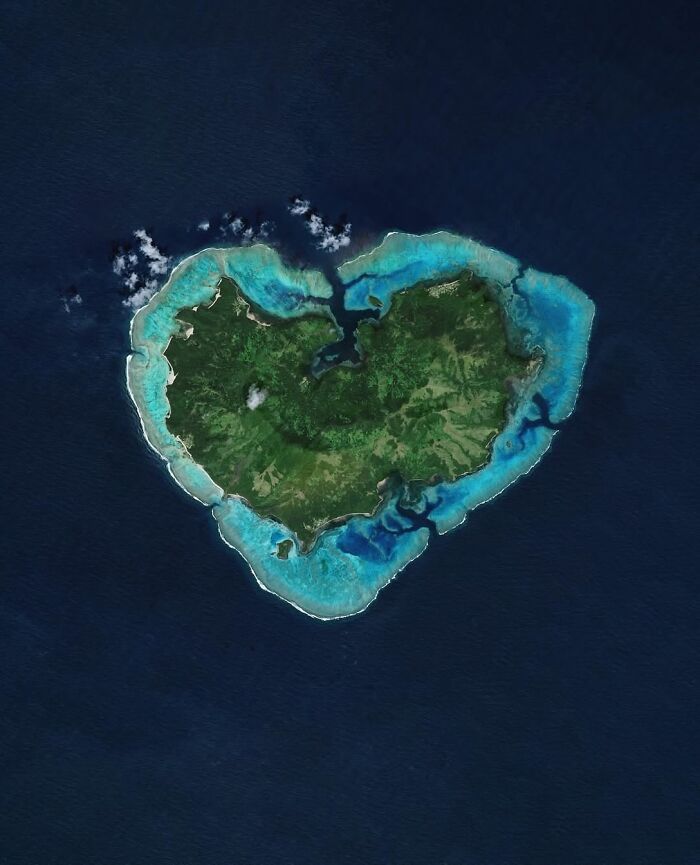 23 Satellite Photos So Surreal, It’s Hard To Believe They Were Taken Of Our Own Planet, As Shared By This Page 23 Satellite Photos So Surreal, It’s Hard To Believe They Were Taken Of Our Own Planet, As Shared By This Page