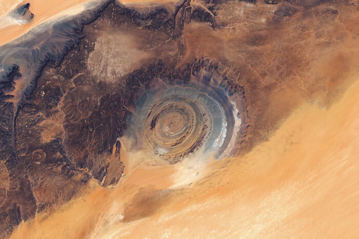 23 Satellite Photos So Surreal, It’s Hard To Believe They Were Taken Of Our Own Planet, As Shared By This Page 23 Satellite Photos So Surreal, It’s Hard To Believe They Were Taken Of Our Own Planet, As Shared By This Page