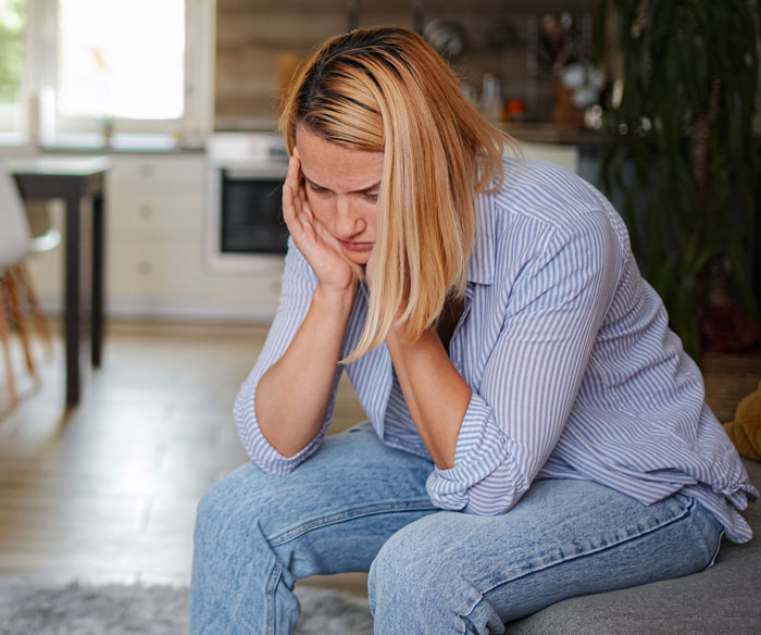 Fianc&eacute; Comes Home At 1 am For The 5th Time In The Month, Pregnant Partner Reaches Breaking Point