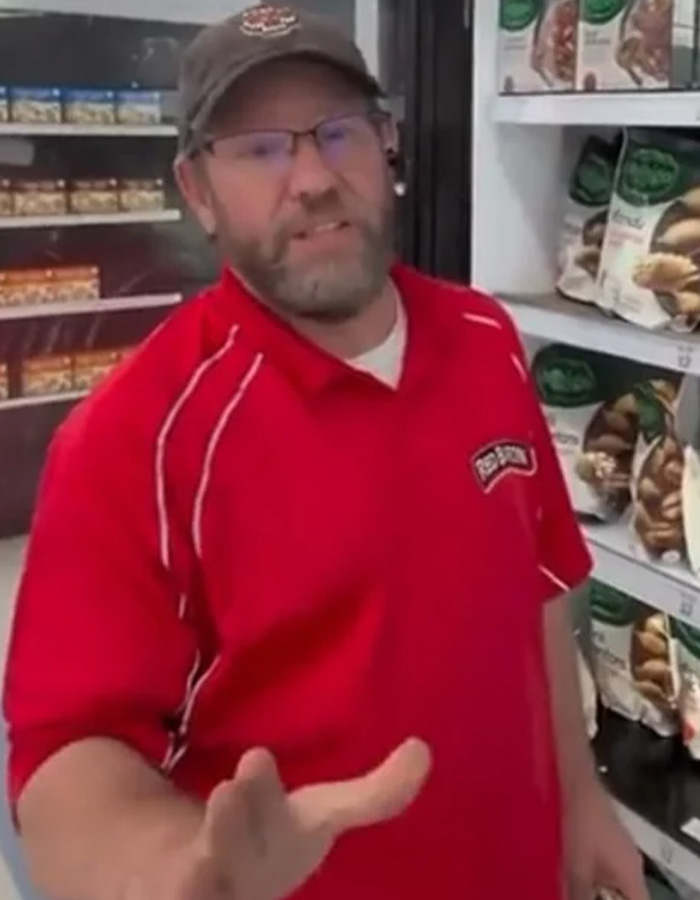 &ldquo;It Broke My Heart&rdquo;: Store Employee’s Emotional Confession Moves People As He Calls Out Instagram Prankster
