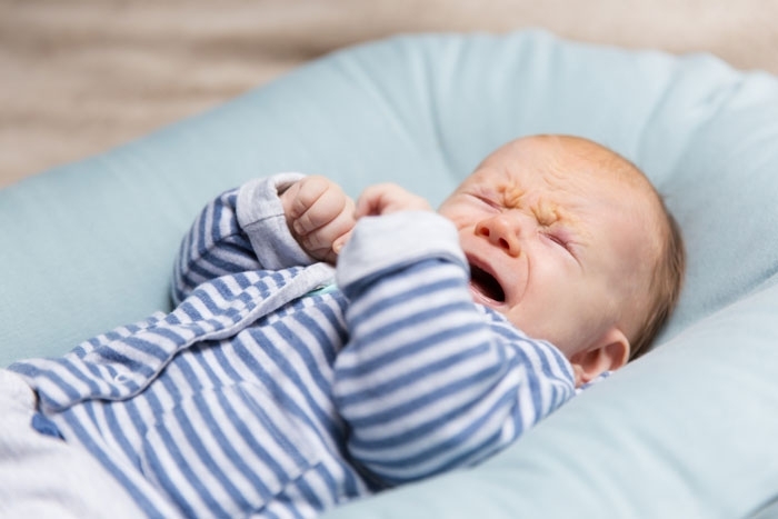 Friend Shows Up Late To Dinner And Casually Reveals Her 9-Month-Old Baby Is Home Alone In The Crib
