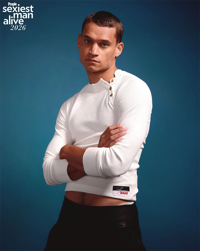 Odd Detail In Star’s ‘Sexiest Man Alive’ Photoshoot Has Fans Questioning His Grooming Habits