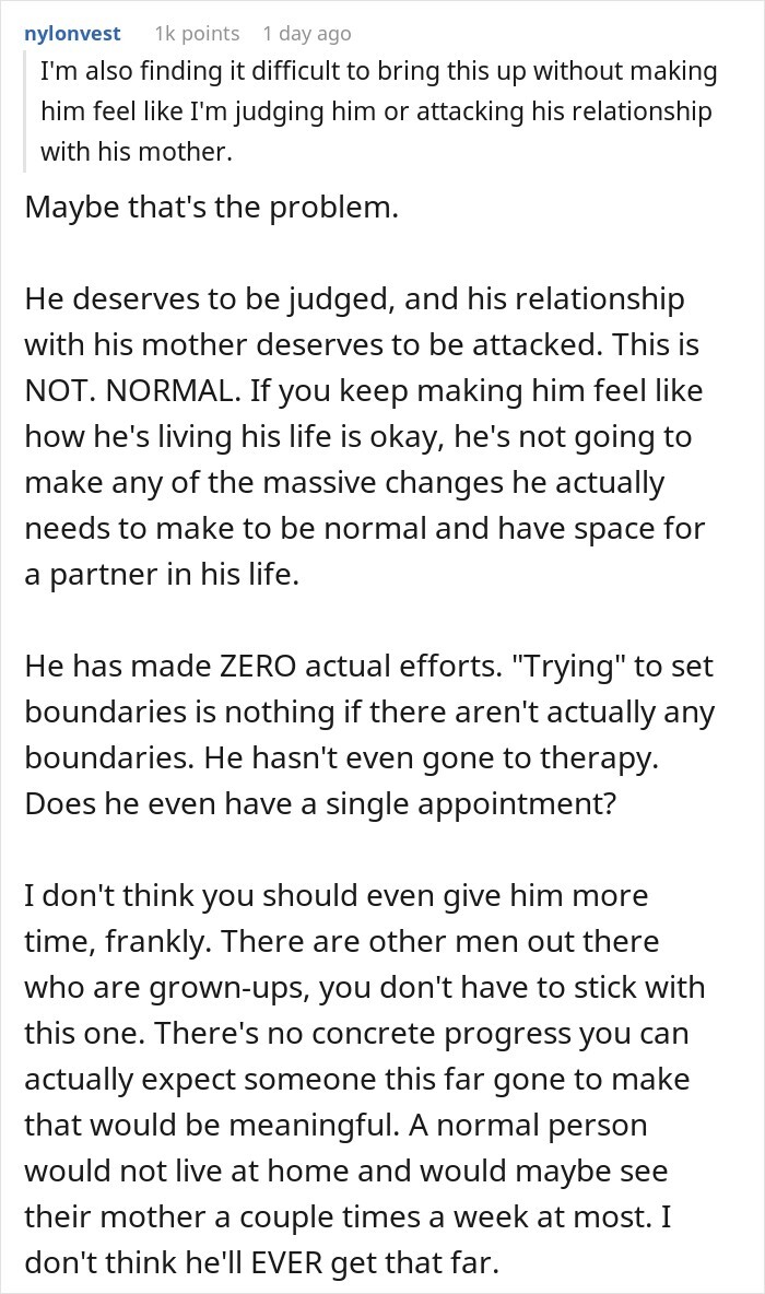Guy’s Relationship With His Mom Comes With Some Unusual Bedtime Habits, GF Starts Getting The Ick Guy’s Relationship With His Mom Comes With Some Unusual Bedtime Habits, GF Starts Getting The Ick