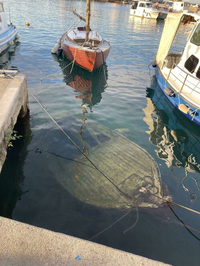 64 Unnerving Photos Of Submerged Objects That Show Why Some People Fear What&rsquo;s Underwater (New Pics)