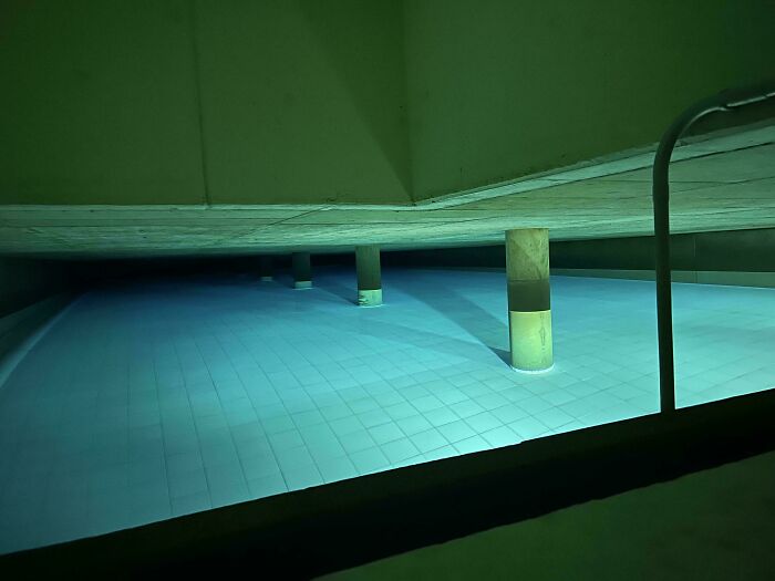 64 Unnerving Photos Of Submerged Objects That Show Why Some People Fear What&rsquo;s Underwater (New Pics)