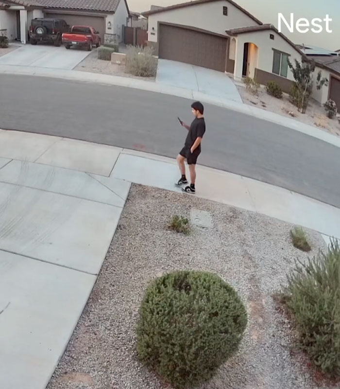Mom Fights Off Attacker While Her 2 Young Kids Are Home, Then Learns Her Own Fianc&eacute; Recruited Him