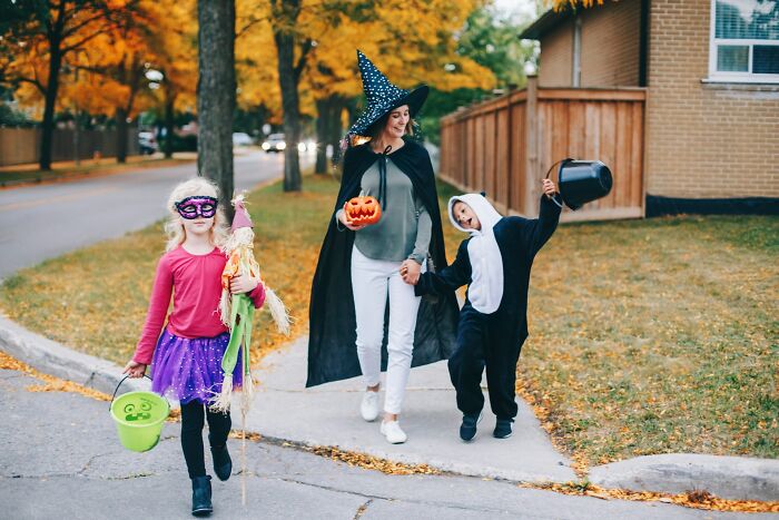 64 Halloween Conflicts That Prove Costumes Aren’t The Only Things That Can Be Scary 64 Halloween Conflicts That Prove Costumes Aren’t The Only Things That Can Be Scary