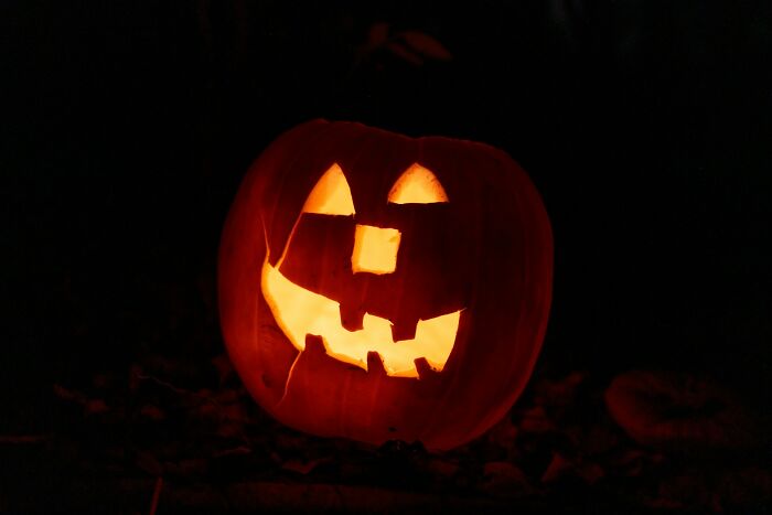 64 Halloween Conflicts That Prove Costumes Aren’t The Only Things That Can Be Scary 64 Halloween Conflicts That Prove Costumes Aren’t The Only Things That Can Be Scary