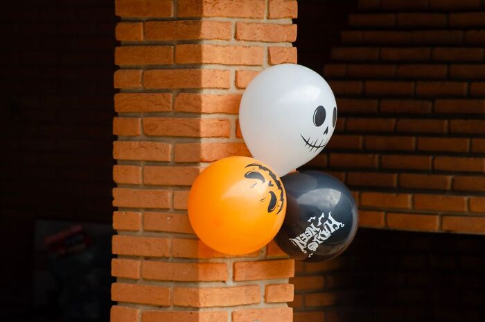 64 Halloween Conflicts That Prove Costumes Aren’t The Only Things That Can Be Scary 64 Halloween Conflicts That Prove Costumes Aren’t The Only Things That Can Be Scary