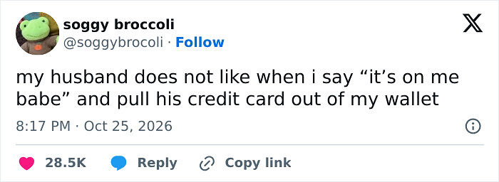 80 Hilarious Tweets People Shared This October That Might Have You Laughing Into Your Pumpkin Latte