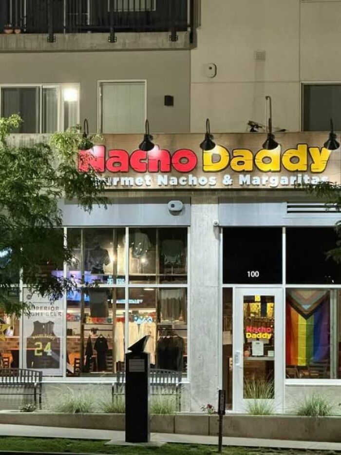 56 Hilarious Ads And Signs That Clearly Missed The Mark, As Shared By This Facebook Group (New Pics)