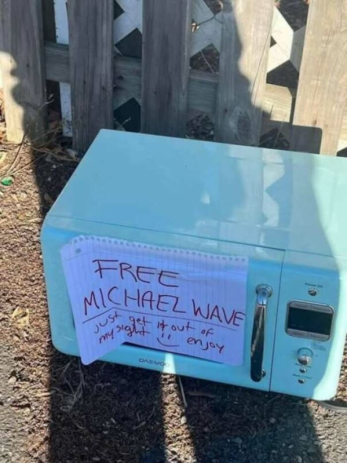 56 Hilarious Ads And Signs That Clearly Missed The Mark, As Shared By This Facebook Group (New Pics)